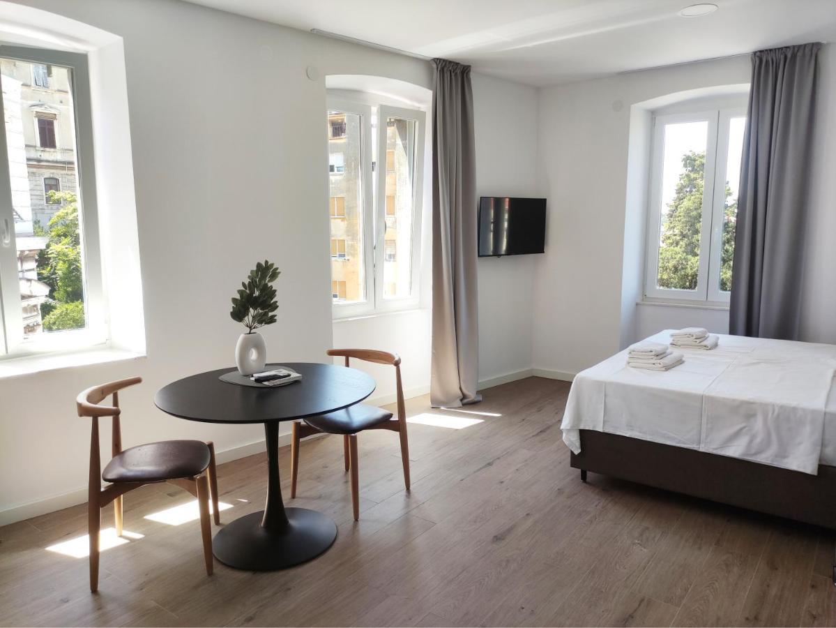 Nik Studio Apartments Pula Luaran gambar