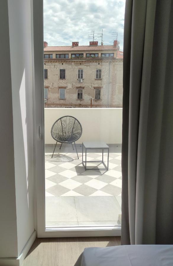 Nik Studio Apartments Pula Luaran gambar