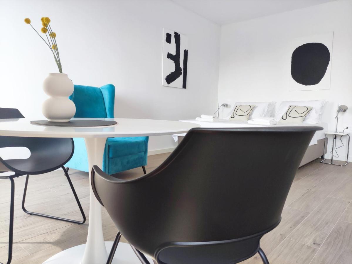 Nik Studio Apartments Pula Luaran gambar